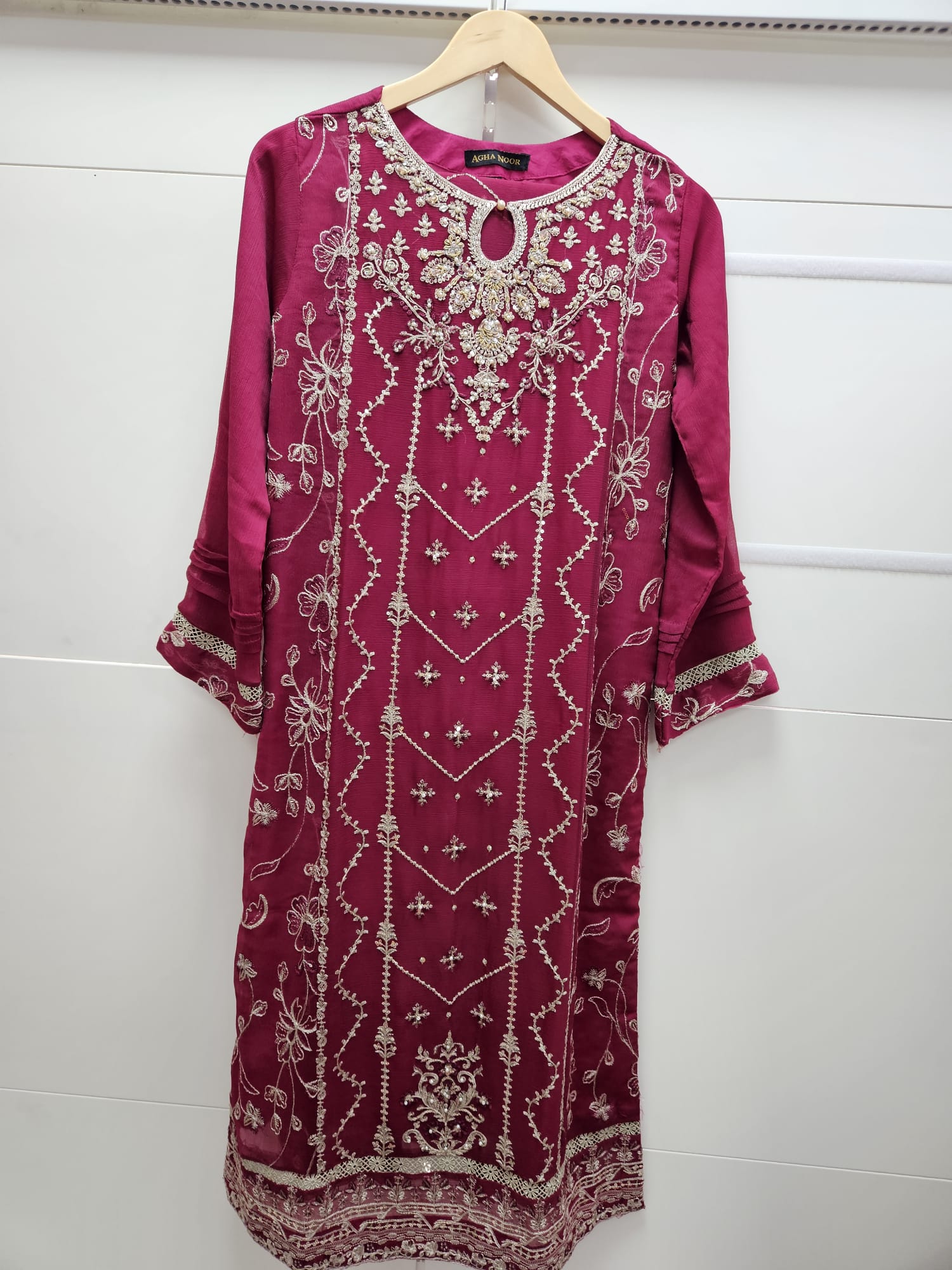 agha noor magenta trousers