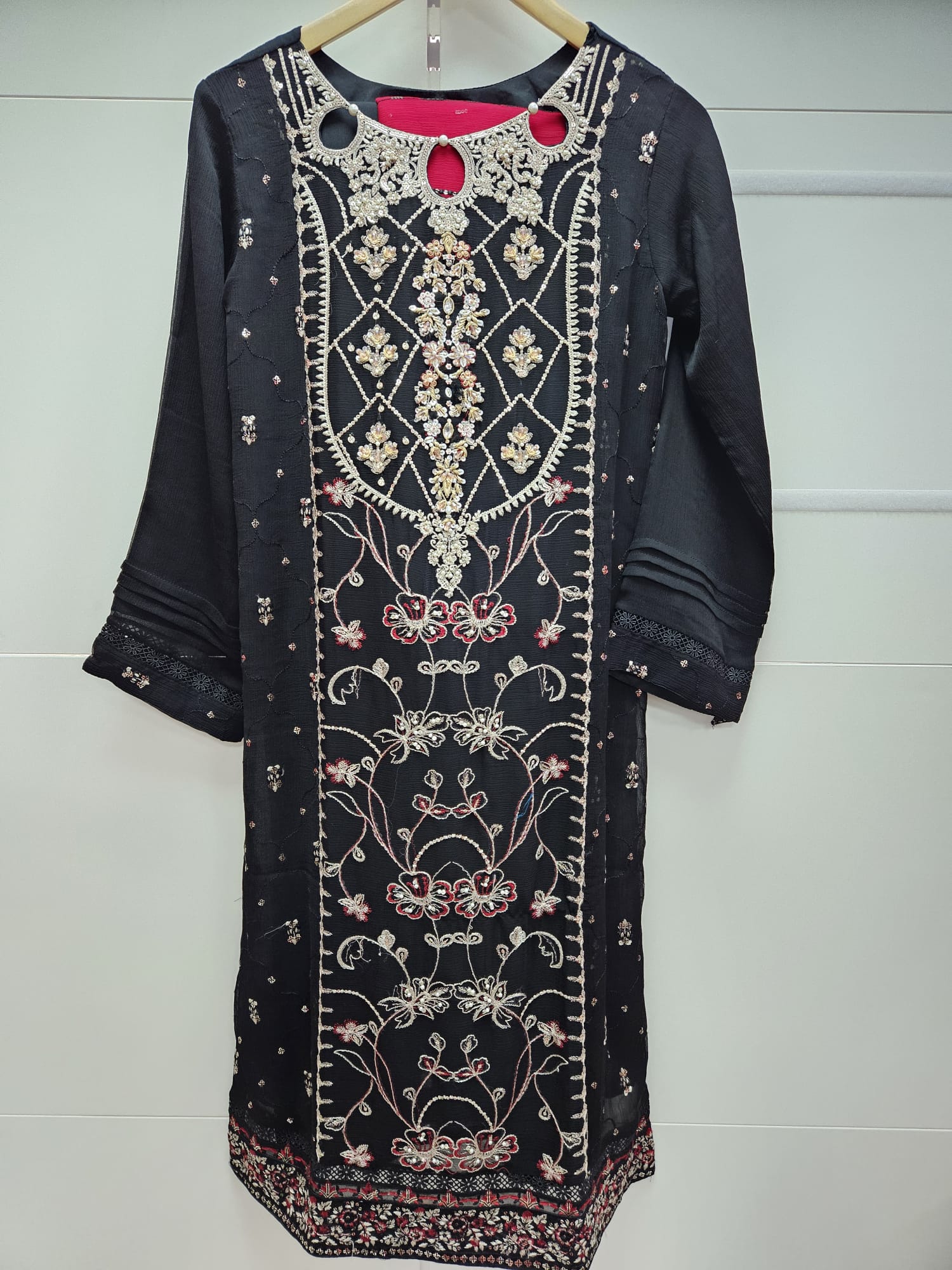 Black Agha Noor Trousers